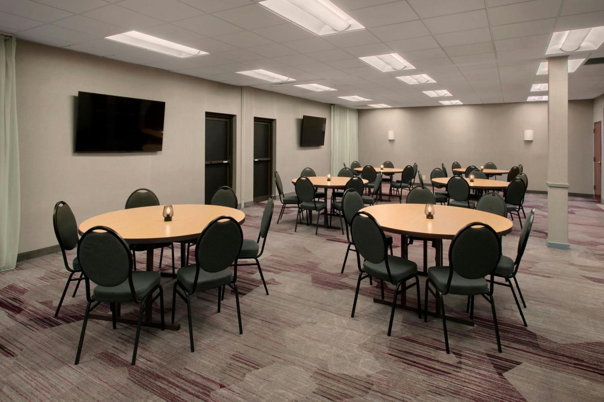Courtyard By Marriott Mt. Laurel Ξενοδοχείο Mount Laurel Εξωτερικό φωτογραφία